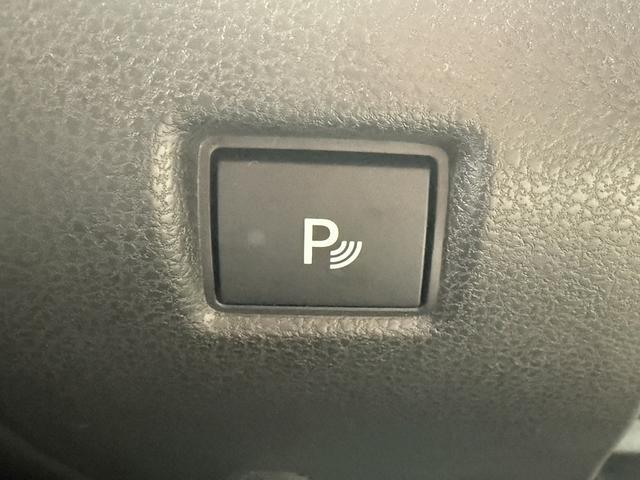 リーフ Ｘ　禁煙車　純正ナビ　プロパイロット　アラウンドビューモニター　衝突軽減ブレーキ　ステアリングヒーター　デジタルインナーミラー　ビルトインＥＴＣ　シートヒーター　ブラインドスポットモニター　ＬＥＤ（64枚目）