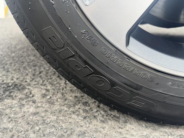 リーフ Ｘ　禁煙車　純正ナビ　プロパイロット　アラウンドビューモニター　衝突軽減ブレーキ　ステアリングヒーター　デジタルインナーミラー　ビルトインＥＴＣ　シートヒーター　ブラインドスポットモニター　ＬＥＤ（70枚目）