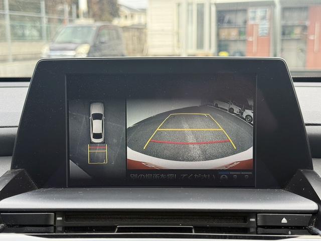 クラウンハイブリッド ＲＳアドバンス　禁煙車　純正８インチナビ　地デジ　アラウンドビューモニター　トヨタセーフティセンス　アダプティブクルーズコントロール　黒革シート　ブラインドスポットモニター　ＥＴＣ２．０　シートヒーター（4枚目）