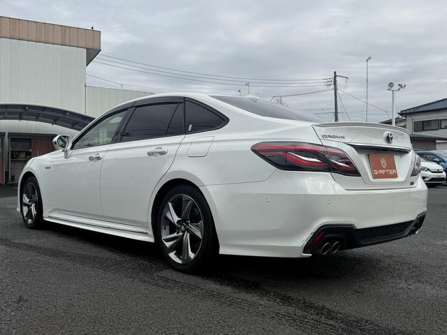 クラウンハイブリッド ＲＳアドバンス　禁煙車　純正８インチナビ　地デジ　アラウンドビューモニター　トヨタセーフティセンス　アダプティブクルーズコントロール　黒革シート　ブラインドスポットモニター　ＥＴＣ２．０　シートヒーター（13枚目）