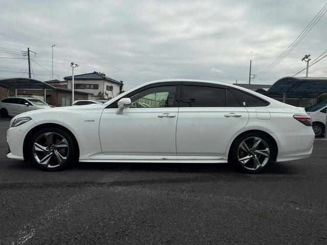 クラウンハイブリッド ＲＳアドバンス　禁煙車　純正８インチナビ　地デジ　アラウンドビューモニター　トヨタセーフティセンス　アダプティブクルーズコントロール　黒革シート　ブラインドスポットモニター　ＥＴＣ２．０　シートヒーター（14枚目）