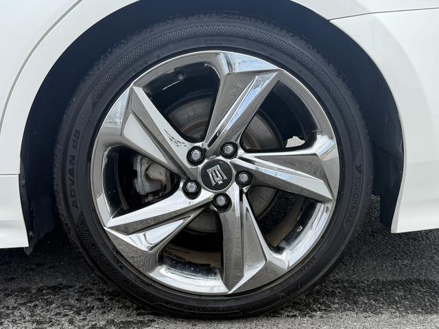 クラウンハイブリッド ＲＳアドバンス　禁煙車　純正８インチナビ　地デジ　アラウンドビューモニター　トヨタセーフティセンス　アダプティブクルーズコントロール　黒革シート　ブラインドスポットモニター　ＥＴＣ２．０　シートヒーター（24枚目）