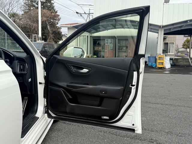 クラウンハイブリッド ＲＳアドバンス　禁煙車　純正８インチナビ　地デジ　アラウンドビューモニター　トヨタセーフティセンス　アダプティブクルーズコントロール　黒革シート　ブラインドスポットモニター　ＥＴＣ２．０　シートヒーター（29枚目）