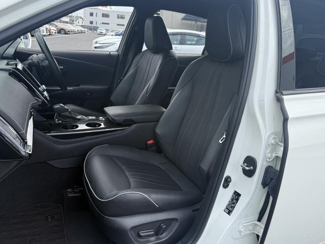 クラウンハイブリッド ＲＳアドバンス　禁煙車　純正８インチナビ　地デジ　アラウンドビューモニター　トヨタセーフティセンス　アダプティブクルーズコントロール　黒革シート　ブラインドスポットモニター　ＥＴＣ２．０　シートヒーター（42枚目）