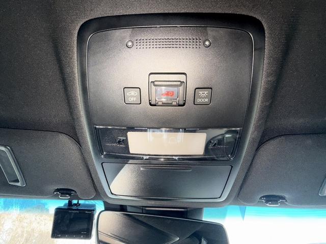 クラウンハイブリッド ＲＳアドバンス　禁煙車　純正８インチナビ　地デジ　アラウンドビューモニター　トヨタセーフティセンス　アダプティブクルーズコントロール　黒革シート　ブラインドスポットモニター　ＥＴＣ２．０　シートヒーター（65枚目）