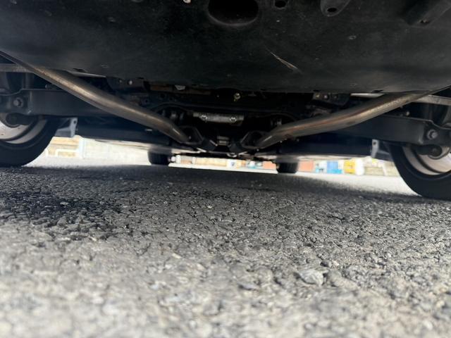 クラウンハイブリッド ＲＳアドバンス　禁煙車　純正８インチナビ　地デジ　アラウンドビューモニター　トヨタセーフティセンス　アダプティブクルーズコントロール　黒革シート　ブラインドスポットモニター　ＥＴＣ２．０　シートヒーター（72枚目）