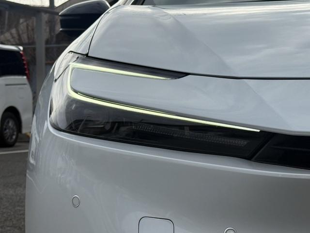 プリウス Ｚ　禁煙車　スマートリアビューモニター　純正１２．３インチコネクトナビ　黒革シート　フルセグ　アラウンドビューモニター　トヨタセーフティセンス　アダクティブクルーズコントロール　　ＥＴＣ２．０（12枚目）