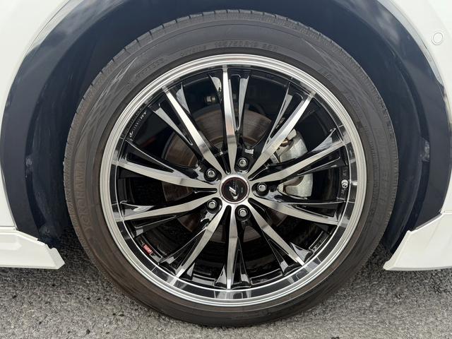 プリウス Ｚ　禁煙車　スマートリアビューモニター　純正１２．３インチコネクトナビ　黒革シート　フルセグ　アラウンドビューモニター　トヨタセーフティセンス　アダクティブクルーズコントロール　　ＥＴＣ２．０（14枚目）