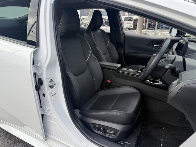 プリウス Ｚ　禁煙車　スマートリアビューモニター　純正１２．３インチコネクトナビ　黒革シート　フルセグ　アラウンドビューモニター　トヨタセーフティセンス　アダクティブクルーズコントロール　　ＥＴＣ２．０（15枚目）