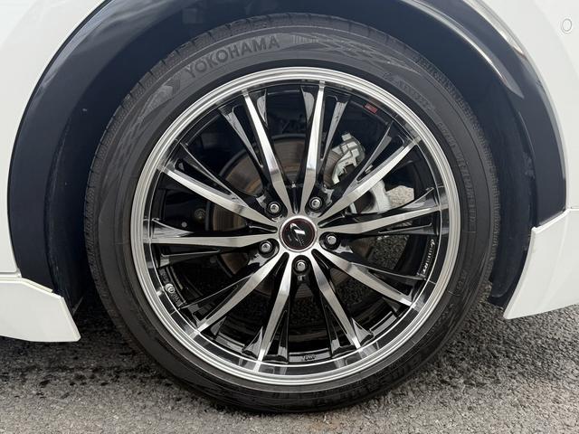 プリウス Ｚ　禁煙車　スマートリアビューモニター　純正１２．３インチコネクトナビ　黒革シート　フルセグ　アラウンドビューモニター　トヨタセーフティセンス　アダクティブクルーズコントロール　　ＥＴＣ２．０（31枚目）