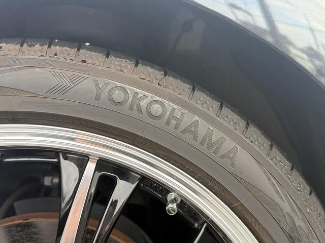 プリウス Ｚ　禁煙車　スマートリアビューモニター　純正１２．３インチコネクトナビ　黒革シート　フルセグ　アラウンドビューモニター　トヨタセーフティセンス　アダクティブクルーズコントロール　　ＥＴＣ２．０（33枚目）