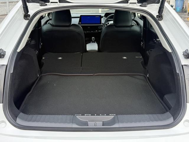 プリウス Ｚ　禁煙車　スマートリアビューモニター　純正１２．３インチコネクトナビ　黒革シート　フルセグ　アラウンドビューモニター　トヨタセーフティセンス　アダクティブクルーズコントロール　　ＥＴＣ２．０（39枚目）