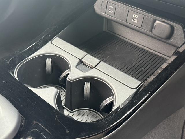 プリウス Ｚ　禁煙車　スマートリアビューモニター　純正１２．３インチコネクトナビ　黒革シート　フルセグ　アラウンドビューモニター　トヨタセーフティセンス　アダクティブクルーズコントロール　　ＥＴＣ２．０（63枚目）