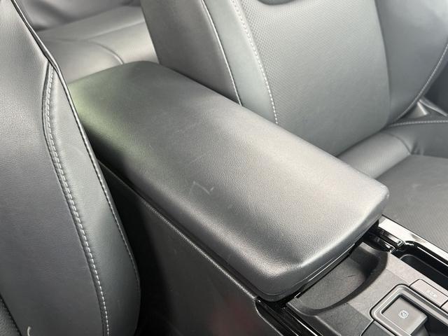 プリウス Ｚ　禁煙車　スマートリアビューモニター　純正１２．３インチコネクトナビ　黒革シート　フルセグ　アラウンドビューモニター　トヨタセーフティセンス　アダクティブクルーズコントロール　　ＥＴＣ２．０（67枚目）