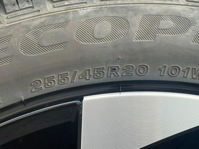 アウトランダーPHEV G 禁煙車 BOSEサウンド 純正12.3インチHDディスプレイ 黒革シート フルセグ パノラミックビューモニター 衝突軽減ブレーキ マイパイロット シートヒーター ブラインドスポットモニター ETC(27枚目)