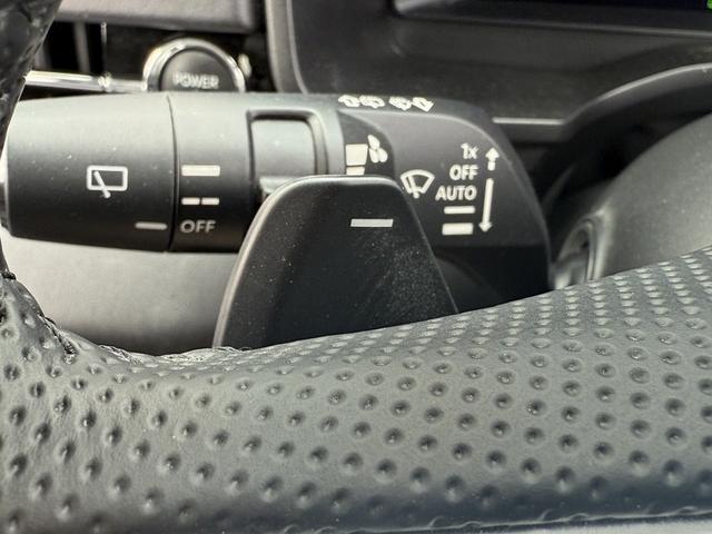 アウトランダーPHEV G 禁煙車 BOSEサウンド 純正12.3インチHDディスプレイ 黒革シート フルセグ パノラミックビューモニター 衝突軽減ブレーキ マイパイロット シートヒーター ブラインドスポットモニター ETC(50枚目)