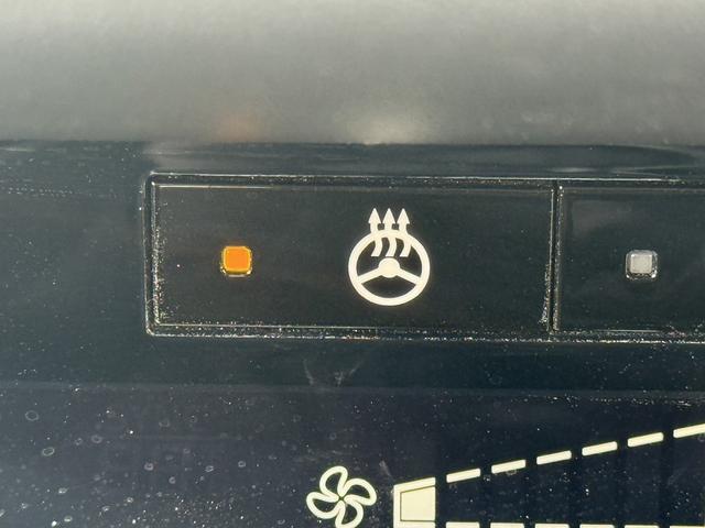 アウトランダーPHEV G 禁煙車 BOSEサウンド 純正12.3インチHDディスプレイ 黒革シート フルセグ パノラミックビューモニター 衝突軽減ブレーキ マイパイロット シートヒーター ブラインドスポットモニター ETC(60枚目)