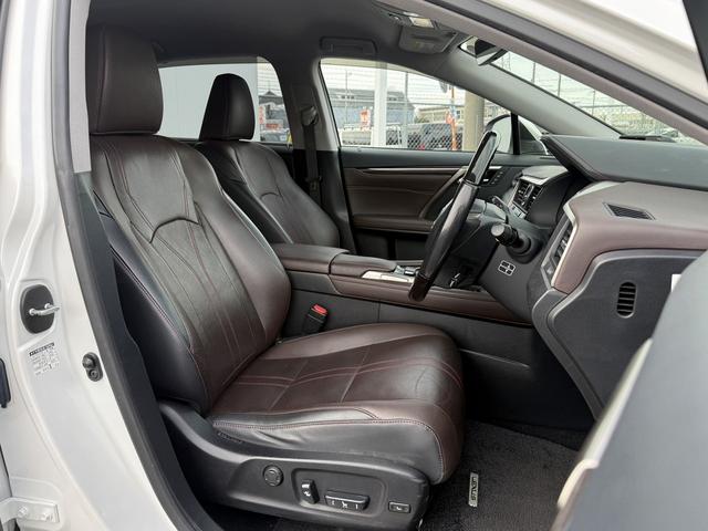 RX RX450h バージョンL 禁煙車 純正12.3インチナビ フルエアロ 3眼LEDヘッドライト アラウンドビューカメラ 茶革シート 衝突軽減ブレーキ シートエアコン アダプティブクルーズコントロール シートヒーター ETC2.0(15枚目)