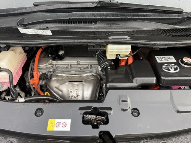 アルファードハイブリッド Ｘ　禁煙車　純正９インチナビ　バックカメラ　両側電動スライドドア　衝突軽減ブレーキ　アダプティブクルーズコントロール　ビルドインＥＴＣ　ブラインドスポットモニター　レーンキープ　クリアランスソナー（19枚目）