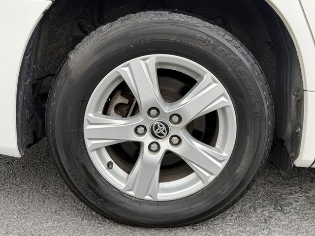 アルファードハイブリッド Ｘ　禁煙車　純正９インチナビ　バックカメラ　両側電動スライドドア　衝突軽減ブレーキ　アダプティブクルーズコントロール　ビルドインＥＴＣ　ブラインドスポットモニター　レーンキープ　クリアランスソナー（30枚目）