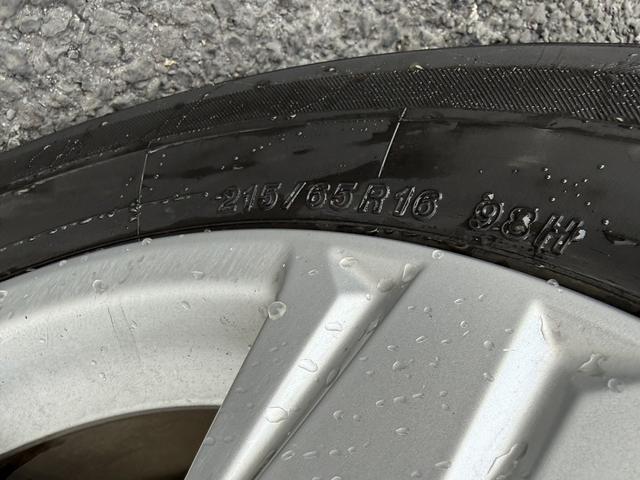 アルファードハイブリッド Ｘ　禁煙車　純正９インチナビ　バックカメラ　両側電動スライドドア　衝突軽減ブレーキ　アダプティブクルーズコントロール　ビルドインＥＴＣ　ブラインドスポットモニター　レーンキープ　クリアランスソナー（35枚目）