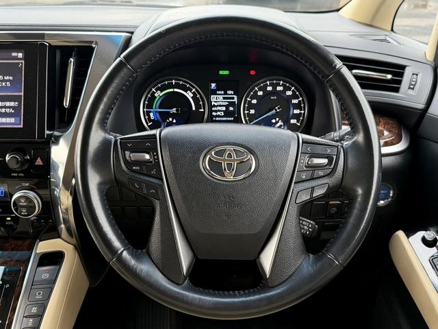アルファードハイブリッド Ｘ　禁煙車　純正９インチナビ　バックカメラ　両側電動スライドドア　衝突軽減ブレーキ　アダプティブクルーズコントロール　ビルドインＥＴＣ　ブラインドスポットモニター　レーンキープ　クリアランスソナー（52枚目）