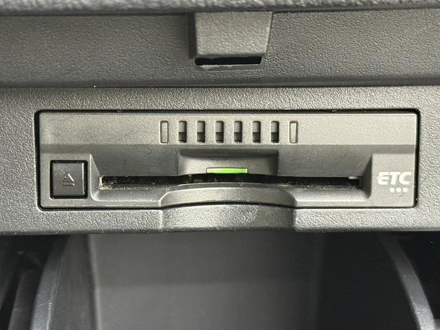 アルファードハイブリッド Ｘ　禁煙車　純正９インチナビ　バックカメラ　両側電動スライドドア　衝突軽減ブレーキ　アダプティブクルーズコントロール　ビルドインＥＴＣ　ブラインドスポットモニター　レーンキープ　クリアランスソナー（61枚目）