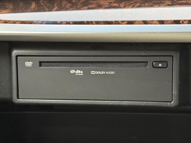 アルファードハイブリッド Ｘ　禁煙車　純正９インチナビ　バックカメラ　両側電動スライドドア　衝突軽減ブレーキ　アダプティブクルーズコントロール　ビルドインＥＴＣ　ブラインドスポットモニター　レーンキープ　クリアランスソナー（68枚目）