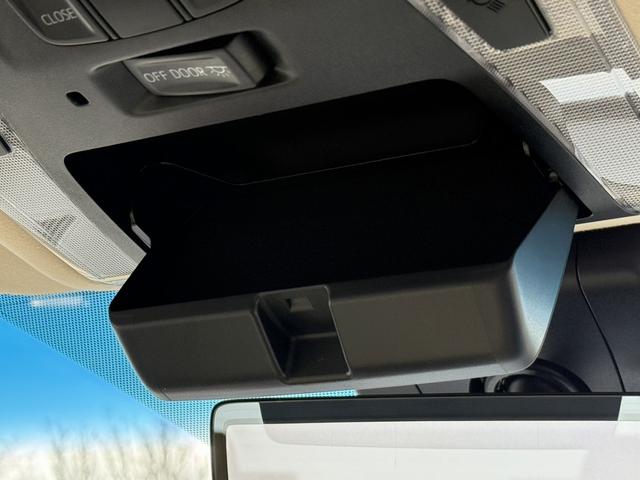 アルファードハイブリッド Ｘ　禁煙車　純正９インチナビ　バックカメラ　両側電動スライドドア　衝突軽減ブレーキ　アダプティブクルーズコントロール　ビルドインＥＴＣ　ブラインドスポットモニター　レーンキープ　クリアランスソナー（71枚目）