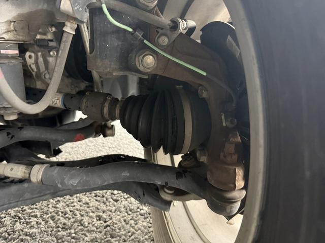 アルファードハイブリッド Ｘ　禁煙車　純正９インチナビ　バックカメラ　両側電動スライドドア　衝突軽減ブレーキ　アダプティブクルーズコントロール　ビルドインＥＴＣ　ブラインドスポットモニター　レーンキープ　クリアランスソナー（76枚目）