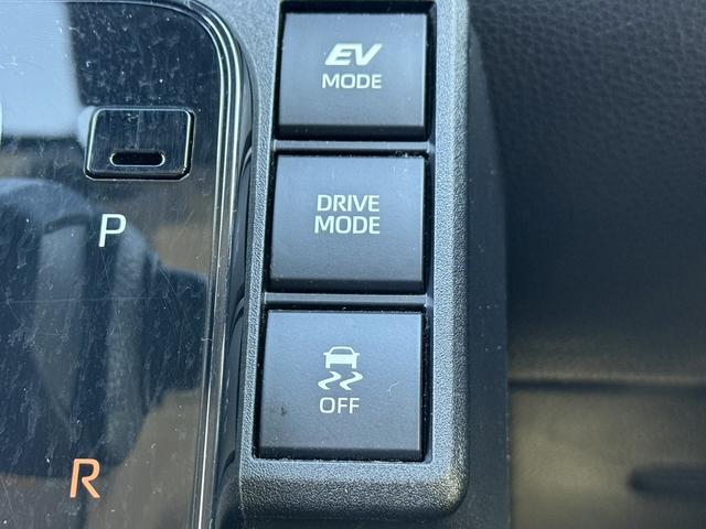 シエンタ ハイブリッドＧ　禁煙車　純正ナビ　両側電動スライドドア　衝突軽減ブレーキ　バックカメラ　アダプティブクルーズコントロール　ビルドインＥＴＣ　ブラインドスポットモニター　リヤトラフィックアラート　純正ＯＰ１５ＡＷ（55枚目）