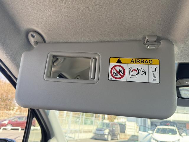 シエンタ ハイブリッドＧ　禁煙車　純正ナビ　両側電動スライドドア　衝突軽減ブレーキ　バックカメラ　アダプティブクルーズコントロール　ビルドインＥＴＣ　ブラインドスポットモニター　リヤトラフィックアラート　純正ＯＰ１５ＡＷ（64枚目）