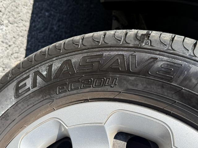 シエンタ ハイブリッドＧ　禁煙車　純正ナビ　両側電動スライドドア　衝突軽減ブレーキ　バックカメラ　アダプティブクルーズコントロール　ビルドインＥＴＣ　ブラインドスポットモニター　リヤトラフィックアラート　純正ＯＰ１５ＡＷ（67枚目）