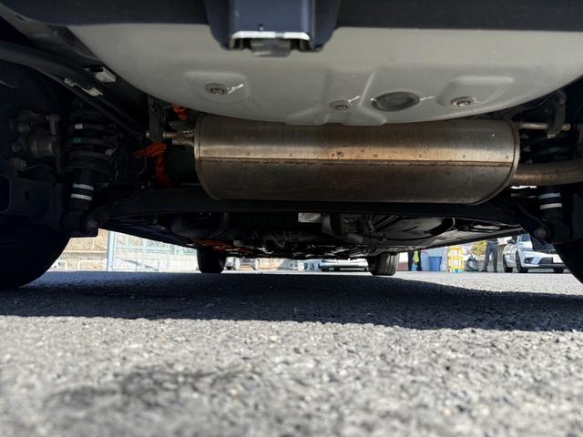 シエンタ ハイブリッドＧ　禁煙車　純正ナビ　両側電動スライドドア　衝突軽減ブレーキ　バックカメラ　アダプティブクルーズコントロール　ビルドインＥＴＣ　ブラインドスポットモニター　リヤトラフィックアラート　純正ＯＰ１５ＡＷ（72枚目）