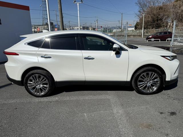 ハリアーハイブリッド Ｚ　禁煙車　純正１２．３インチナビ　ＪＢＬサウンド　アラウンドビューカメラ　フルセグ　電動リアゲート　デジタルインナーミラー　ビルトインＥＴＣ．０　衝突軽減ブレーキ　アダクティブクルーズコントロ－ル（9枚目）