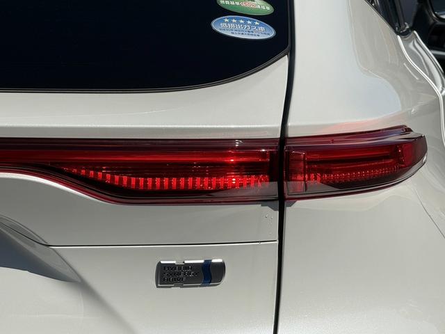 ハリアーハイブリッド Ｚ　禁煙車　純正１２．３インチナビ　ＪＢＬサウンド　アラウンドビューカメラ　フルセグ　電動リアゲート　デジタルインナーミラー　ビルトインＥＴＣ．０　衝突軽減ブレーキ　アダクティブクルーズコントロ－ル（13枚目）