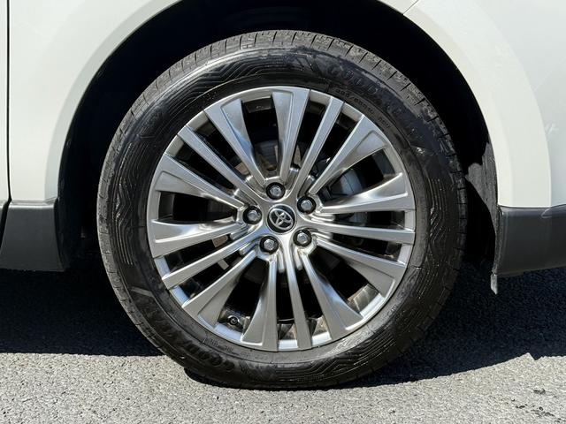 ハリアーハイブリッド Ｚ　禁煙車　純正１２．３インチナビ　ＪＢＬサウンド　アラウンドビューカメラ　フルセグ　電動リアゲート　デジタルインナーミラー　ビルトインＥＴＣ．０　衝突軽減ブレーキ　アダクティブクルーズコントロ－ル（30枚目）