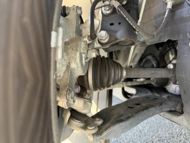 ハリアーハイブリッド Ｚ　禁煙車　純正１２．３インチナビ　ＪＢＬサウンド　アラウンドビューカメラ　フルセグ　電動リアゲート　デジタルインナーミラー　ビルトインＥＴＣ．０　衝突軽減ブレーキ　アダクティブクルーズコントロ－ル（70枚目）