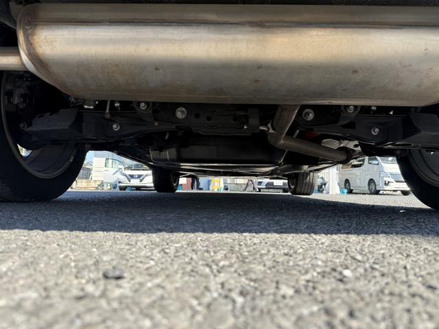 ハリアーハイブリッド Ｚ　禁煙車　純正１２．３インチナビ　ＪＢＬサウンド　アラウンドビューカメラ　フルセグ　電動リアゲート　デジタルインナーミラー　ビルトインＥＴＣ．０　衝突軽減ブレーキ　アダクティブクルーズコントロ－ル（71枚目）