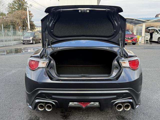 ���Ǝҗl�ւ̔̔��͂��f�肳���Ă��������܂��B�@�Ԍ������ԗ��̏ꍇ�́A�Ԍ����擾�������x�������z�ŕ\�����Ă���܂��B