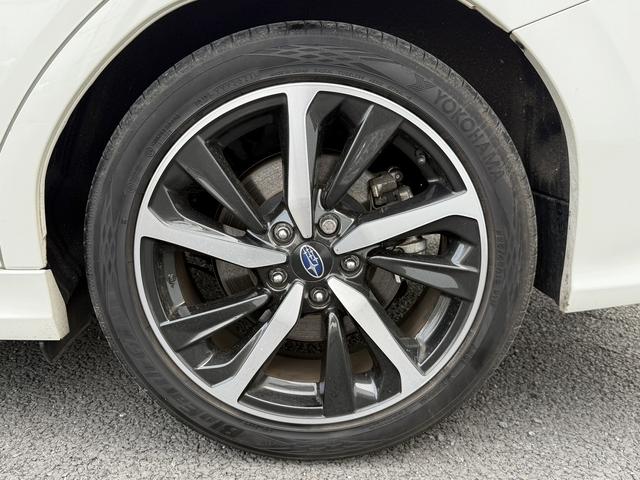 レヴォーグ GT-H EX 禁煙車 純正11インチナビ フルセグ フロント&バック&サイドカメラ シートヒーター メモリー付きパワーシート パワーリアゲート パドルシフト ステアリング連動ヘッドランプ 衝突軽減 運転支援(32枚目)