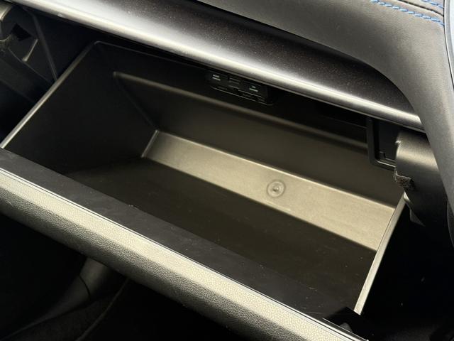 レヴォーグ GT-H EX 禁煙車 純正11インチナビ フルセグ フロント&バック&サイドカメラ シートヒーター メモリー付きパワーシート パワーリアゲート パドルシフト ステアリング連動ヘッドランプ 衝突軽減 運転支援(70枚目)