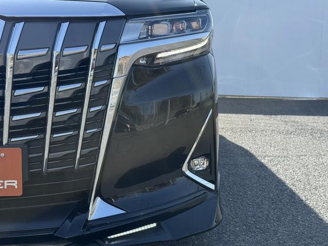 アルファードハイブリッド エグゼクティブラウンジ　禁煙車　純正１０インチナビ　フルセグ　バック＆サイドカメラ　１２型リアエンターモニター　ＪＢＬサウンド　ＴＲＤフルエアロ　ＲＡＹＳ２０インチＡＷ　衝突軽減　運転支援　ＡＣ１００Ｖ　ステアリングヒート（27枚目）