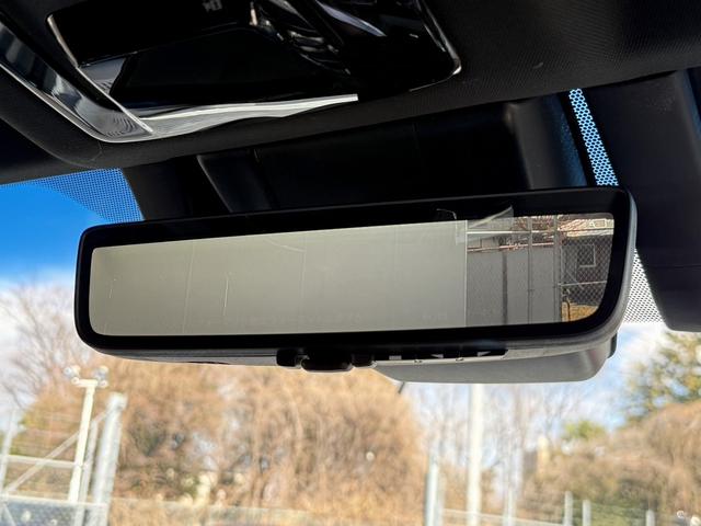 ハリアーハイブリッド Ｇ　禁煙車　純正８インチディスプレイオーディオ　パワーバックドア　デジタルインナーミラー　パワーシート　セーフティセンス　バックカメラ　ビルトインＥＴＣ２．０　パーキングサポートブレーキ　レーダークルーズ（5枚目）