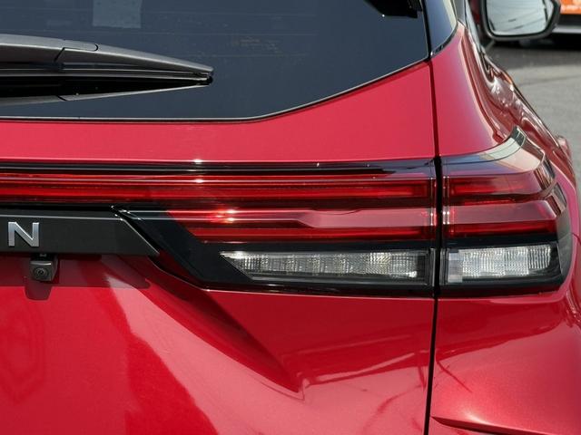 オーラ ニスモ　禁煙車　純正９インチナビ　アラウンドビューモニター　フルセグＴＶ　プロパイロット　ブラインドスポットモニター　デジタルインナーミラー　ＥＴＣ２．０　シートヒーター　ステアリングヒーター　ＨＤＭＩ接続（13枚目）