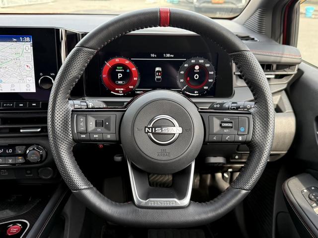 オーラ ニスモ　禁煙車　純正９インチナビ　アラウンドビューモニター　フルセグＴＶ　プロパイロット　ブラインドスポットモニター　デジタルインナーミラー　ＥＴＣ２．０　シートヒーター　ステアリングヒーター　ＨＤＭＩ接続（19枚目）