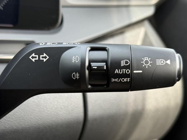 オーラ ニスモ　禁煙車　純正９インチナビ　アラウンドビューモニター　フルセグＴＶ　プロパイロット　ブラインドスポットモニター　デジタルインナーミラー　ＥＴＣ２．０　シートヒーター　ステアリングヒーター　ＨＤＭＩ接続（50枚目）