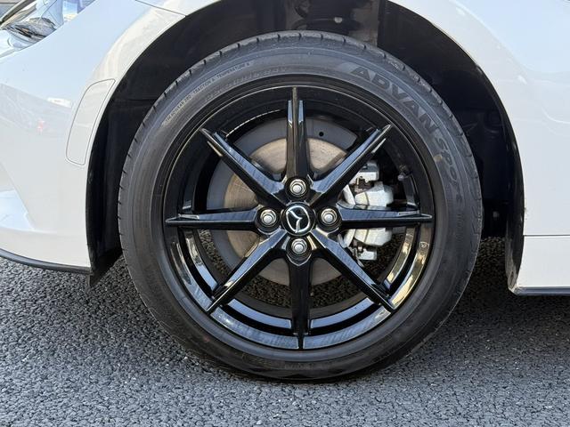 ロードスター Ｓ　禁煙車　６ＭＴ　衝突軽減ブレーキシステム　ブラインドスポットモニター　コーナーセンサー　パークアシスト　オートマチックハイビーム　Ｂｌｕｅｔｏｏｔｈ接続　ＥＴＣ　純正１６インチアルミホイール（28枚目）