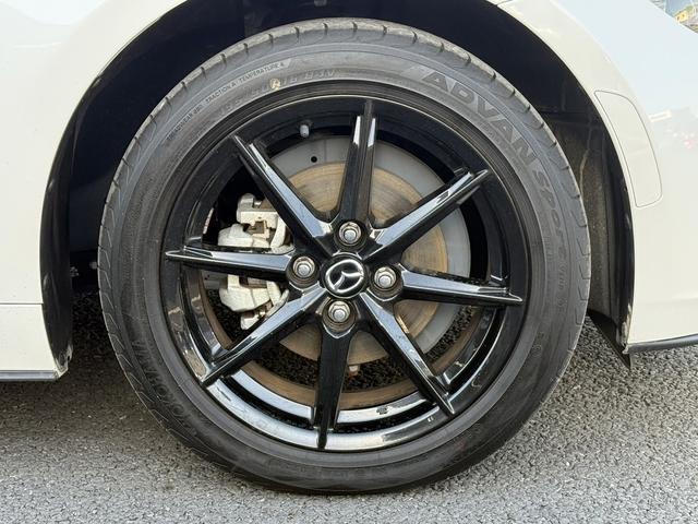 ロードスター Ｓ　禁煙車　６ＭＴ　衝突軽減ブレーキシステム　ブラインドスポットモニター　コーナーセンサー　パークアシスト　オートマチックハイビーム　Ｂｌｕｅｔｏｏｔｈ接続　ＥＴＣ　純正１６インチアルミホイール（29枚目）