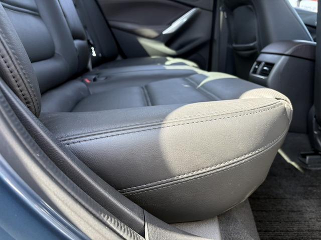 アテンザセダン ２５Ｓ　Ｌパッケージ　禁煙車　ワンオーナー　純正ナビ　フルセグ　バックカメラ　ＢＯＳＥサウンドシステム　ブラインドスポットモニタリング　アクティブドライビングディスプレイ　レーダークルーズ　黒革シート　シートヒーター（36枚目）